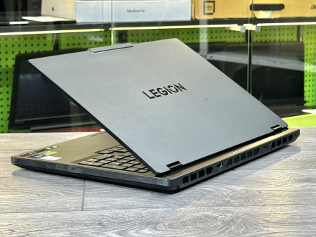 Lenovo Legion 5 15IAX10 2
